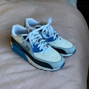 Nike Air Max Blue 6.5Y or womens 8